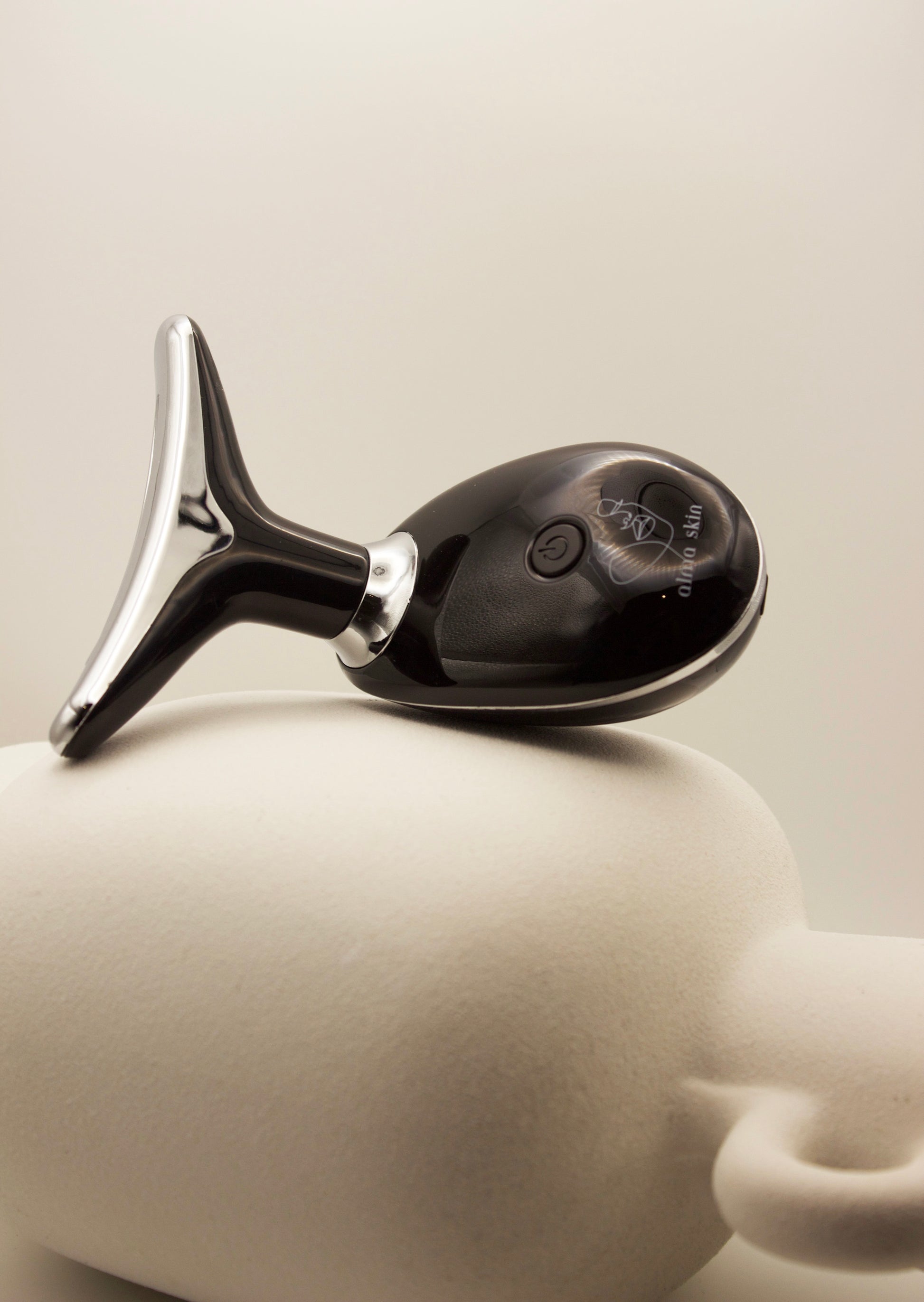 Dispositivo Definidor Facial Cisoma Skin™ con Tecnología LED